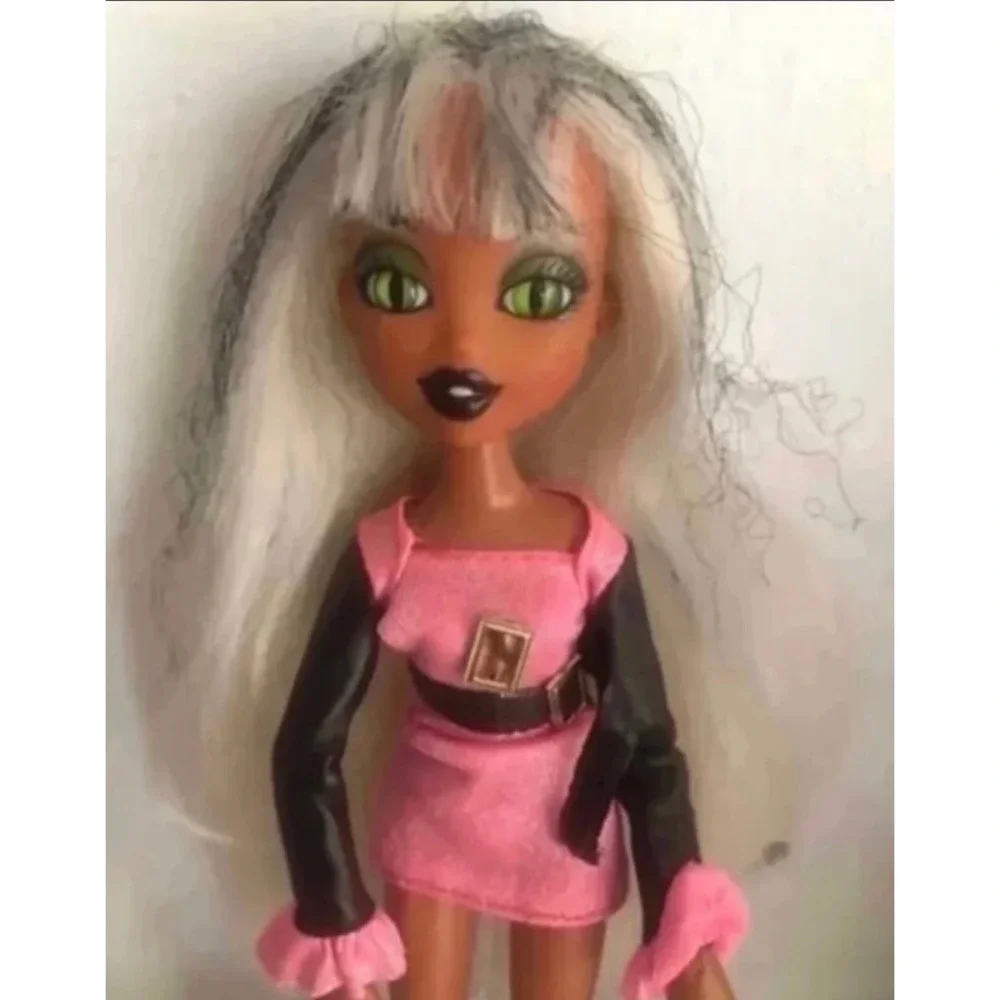 Bratzillaz Bratz MGA Sashabella Paws‎ Doll